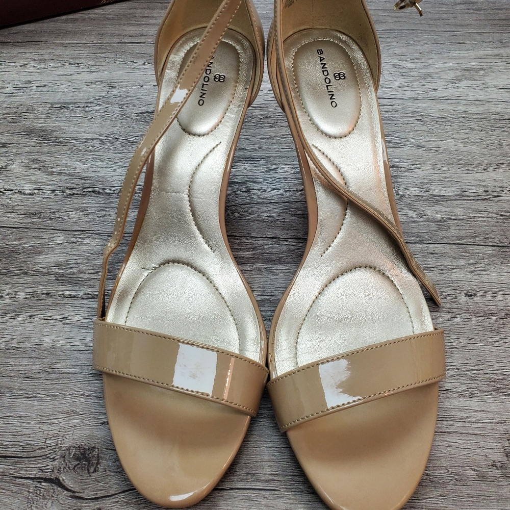 Bandolino Nude Sandals. Size 10. Heels 3.5". PERFECT CONDITION